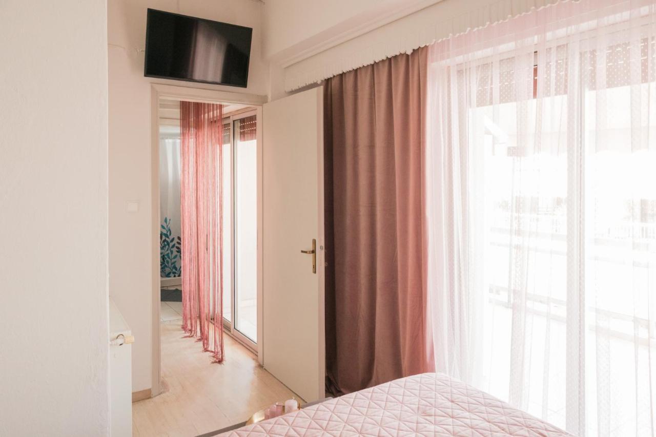 Velvet Apartment Volos Exterior photo