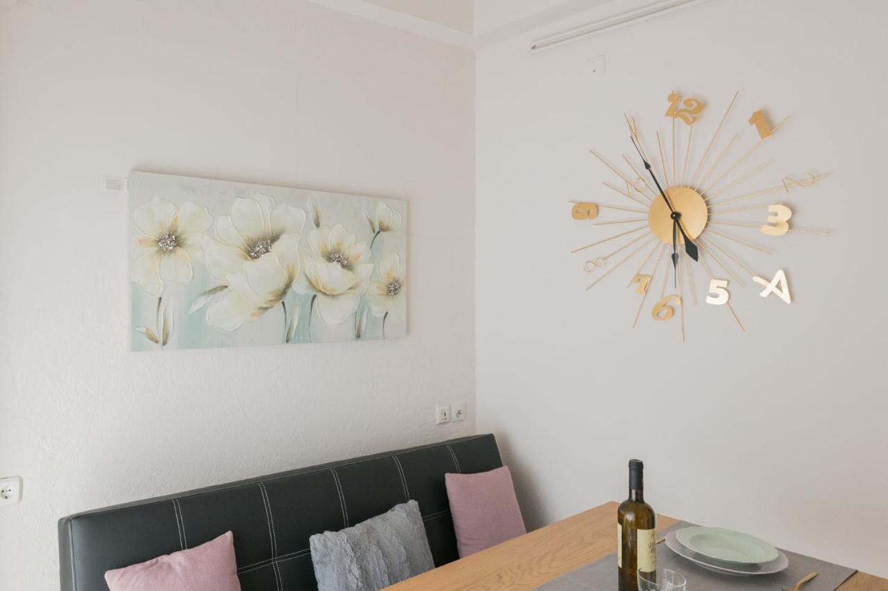 Velvet Apartment Volos Exterior photo
